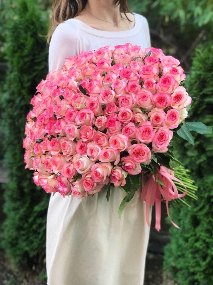 Lumino Ventura Tech workshop space where corporate flower arrangements are designed and prepared for business delivery